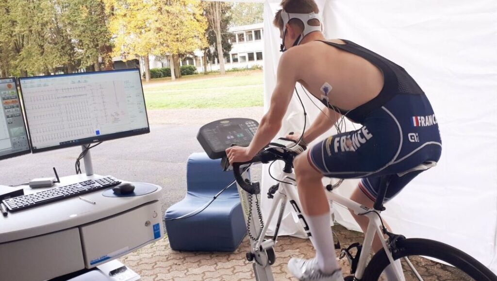 Kiné Sportif de Haut Niveau : Secrets et Techniques d’Optimisation de la Performance