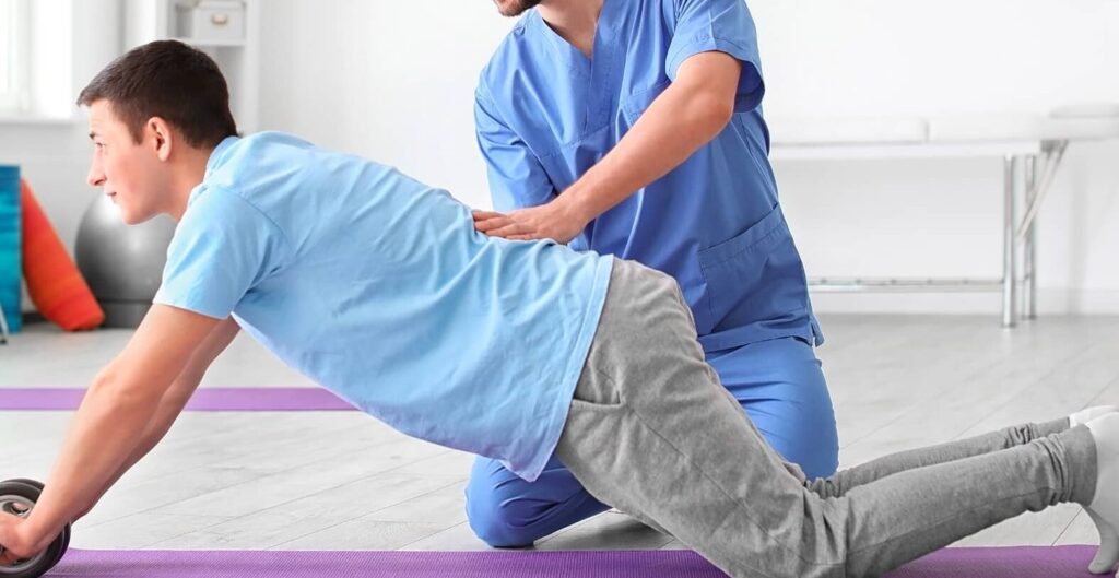 Exercices de préparation : comment se préparer physiquement avant une opération du genou ?