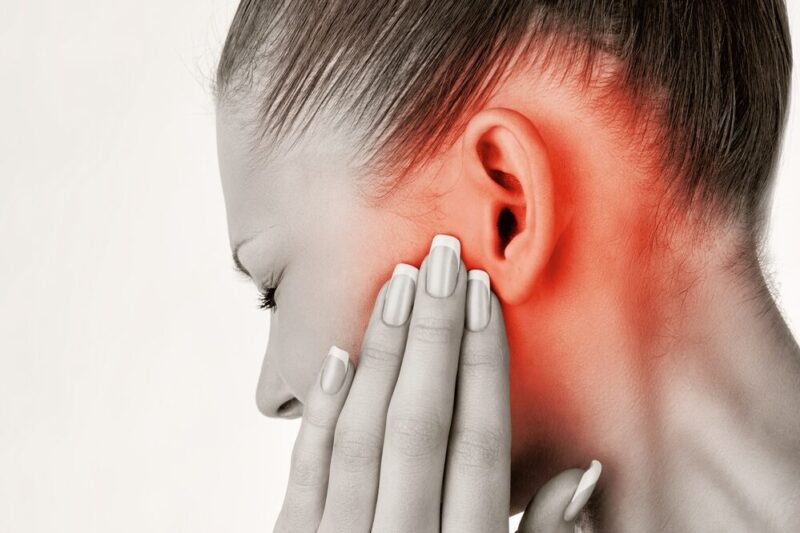 Comment soulager l&rsquo;otite séreuse par le massage de l&rsquo;oreille ?