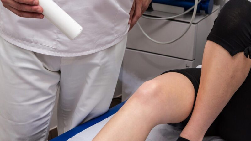 Cryothérapie pour le genou: est-ce vraiment efficace contre la douleur?