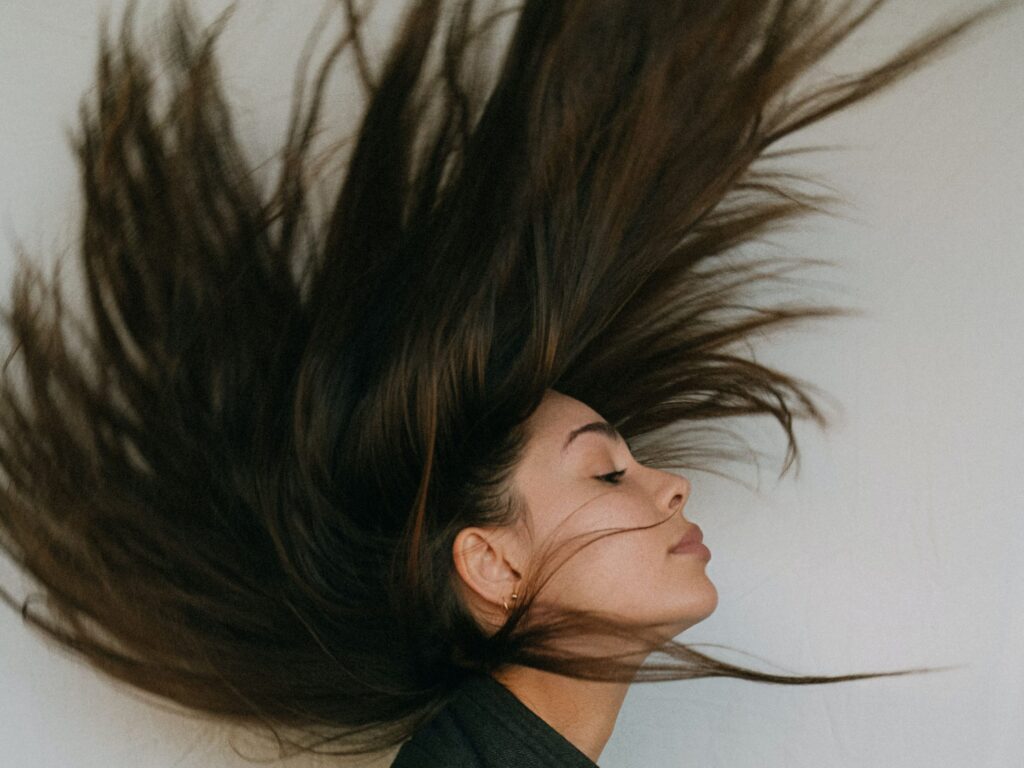 L&rsquo;huile de fenugrec disponible en parapharmacie Leclerc : quels bienfaits pour la peau et les cheveux ?