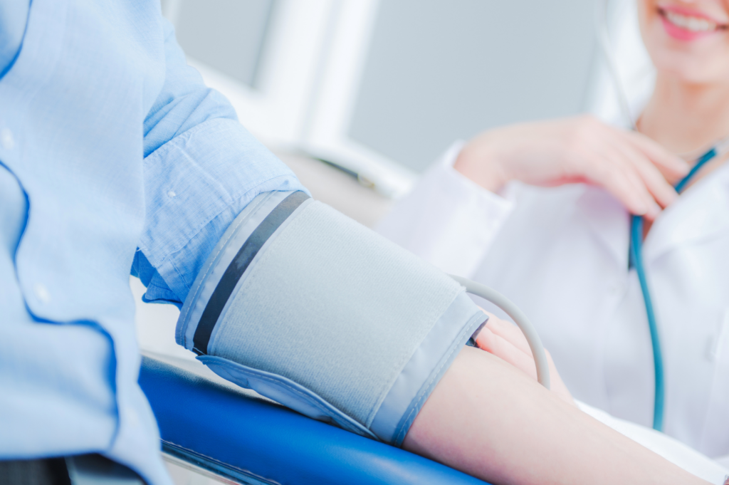 infirmière tension patient
