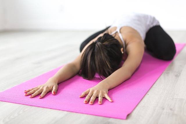 avantages du yoga positions souplesse