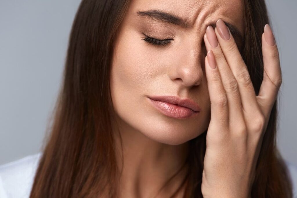 Sinusite et complications oculaires: quels sont les effets sur vos yeux ?