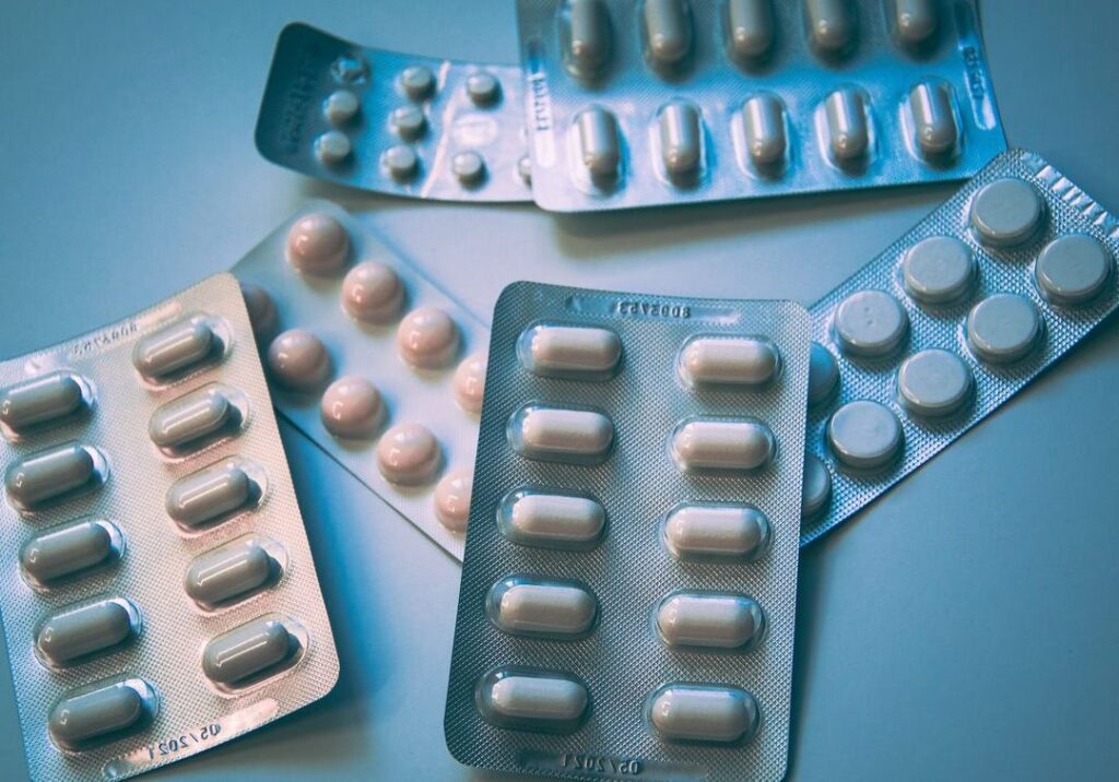 Mélanger Xanax et Stilnox : quels sont les risques pour votre santé ?