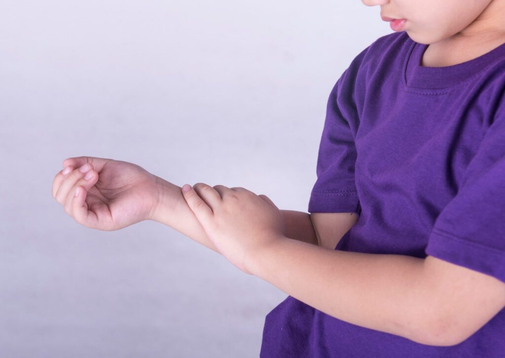 Quand consulter un rhumatologue pédiatre pour votre enfant ?
