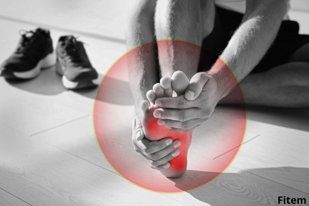 Marche douloureuse : comment soulager la douleur sous le pied efficacement