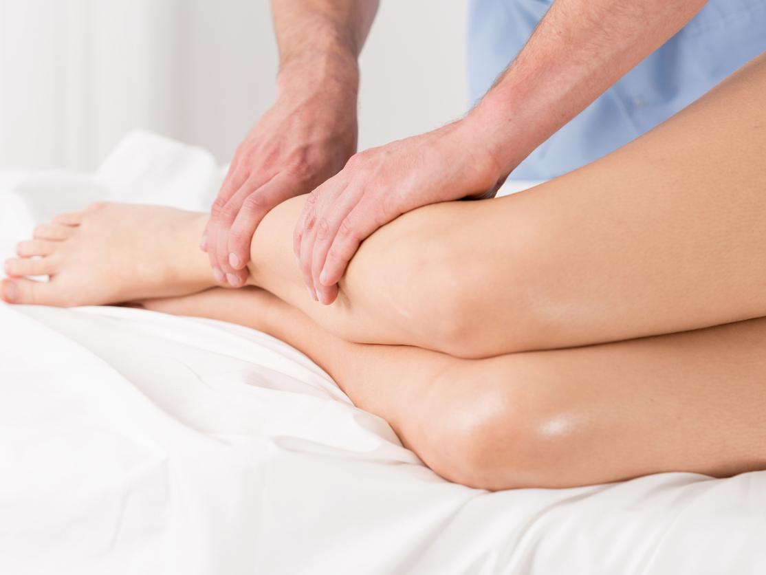 Massage jambes drainage lymphatique