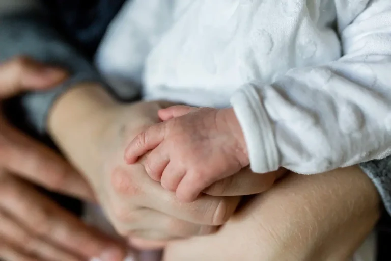 Remèdes de grand-mère pour soulager la constipation chez le nourrisson naturellement