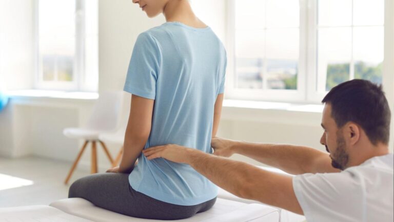 Remèdes de grand-mère pour soulager naturellement une douleur au coccyx
