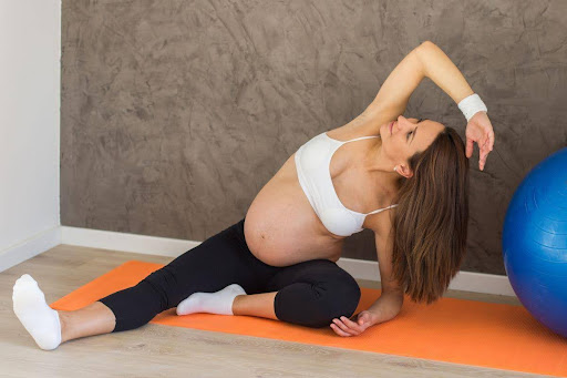 Grossesse et pilates : une pratique douce et sûre pour bouger enceinte ?
