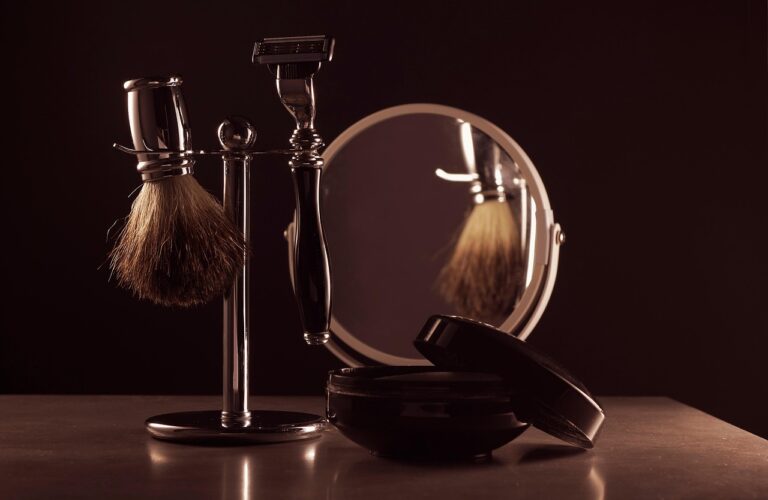shaving, brush, razor, vintage, mirror, hygiene, shaving brush, shaving cream, retro, shaving, mirror, mirror, mirror, mirror, mirror