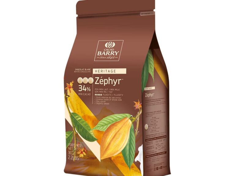 Poudre de cacao ou éclats de cacao : à choisir selon le goût, la teneur en sucre et l’utilisation prévue.
