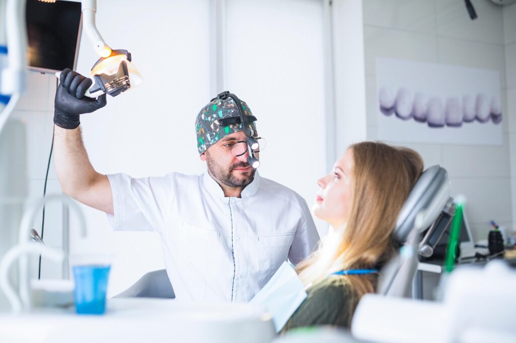 Orthodontie adulte : quelle mutuelle pour couvrir efficacement vos frais de traitement ?